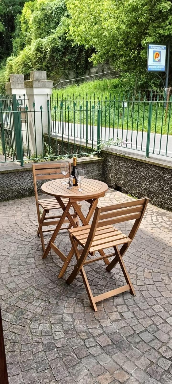 Appartamento La Casa Dei Carta-New & Chic Lovere Esterno foto